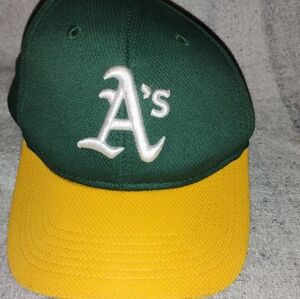 OC Sports Boy Kids Strapback Hat Green Size Youth Embroidered Oakland A's Logo..